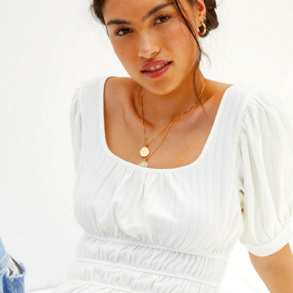 Anthropologie ruched puff sleeve blouse. Size small🌷